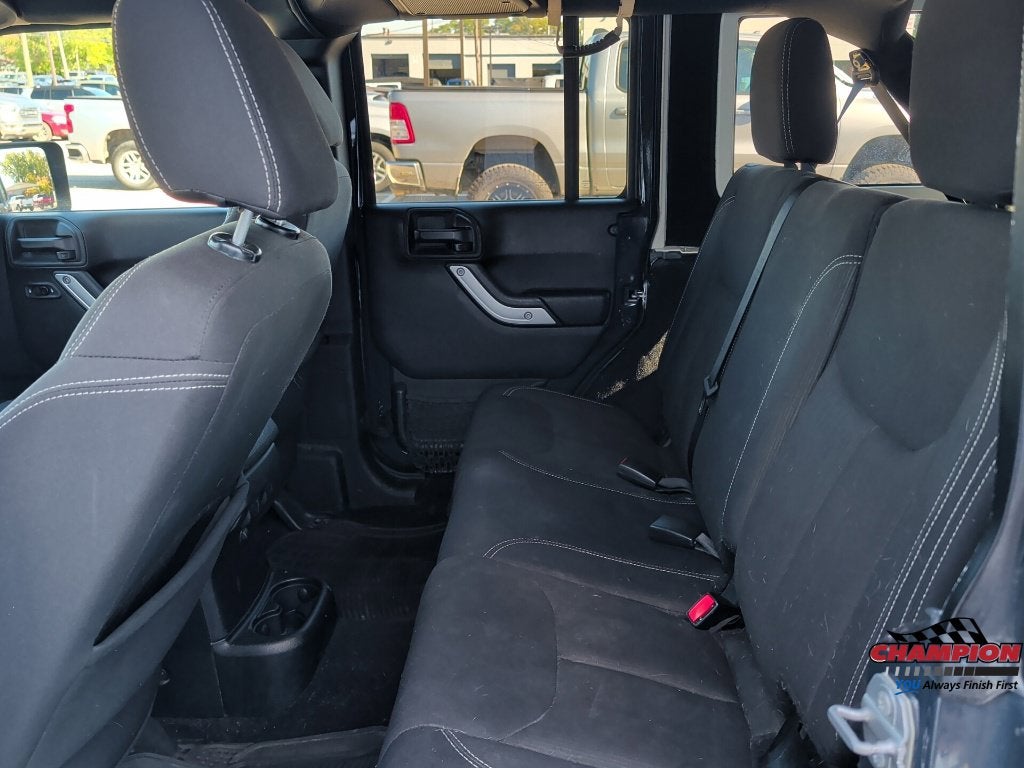 2017 Jeep Wrangler Unlimited Sahara 4x4