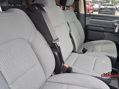 2020 RAM 1500 Big Horn Crew Cab 4x4 5'7' Box