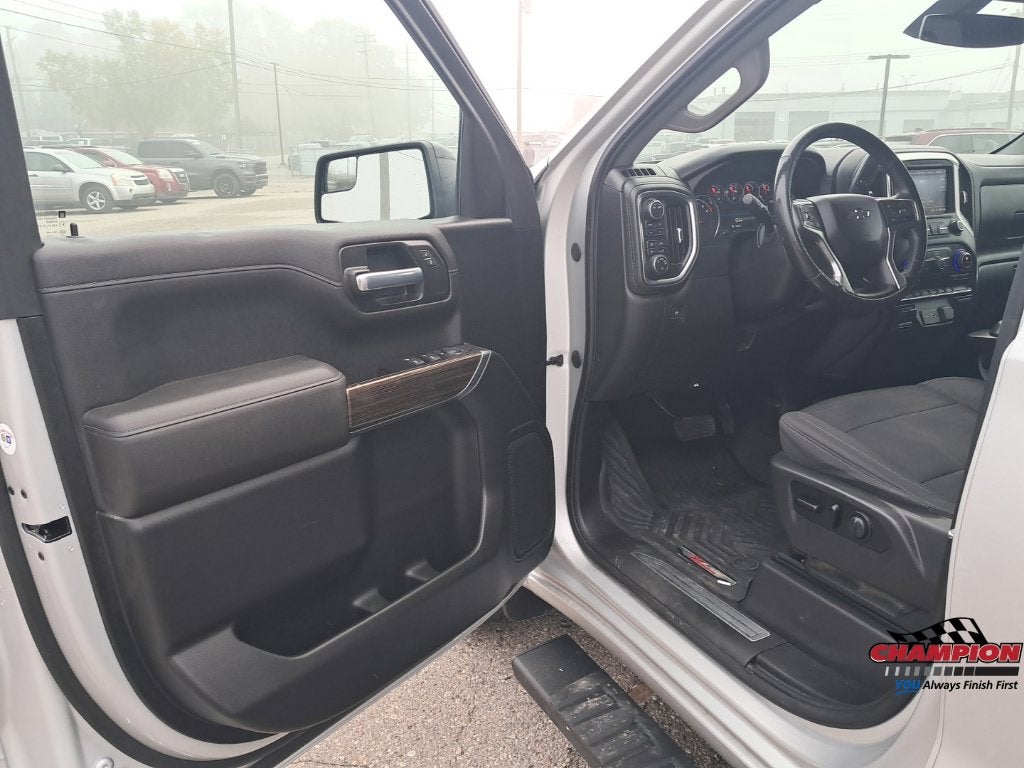 2021 Chevrolet Silverado 1500 4WD Crew Cab Short Bed RST