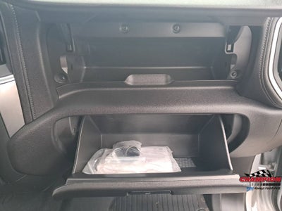 2021 Chevrolet Silverado 1500 4WD Crew Cab Short Bed RST