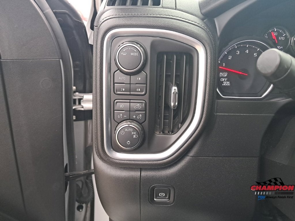 2021 Chevrolet Silverado 1500 4WD Crew Cab Short Bed RST