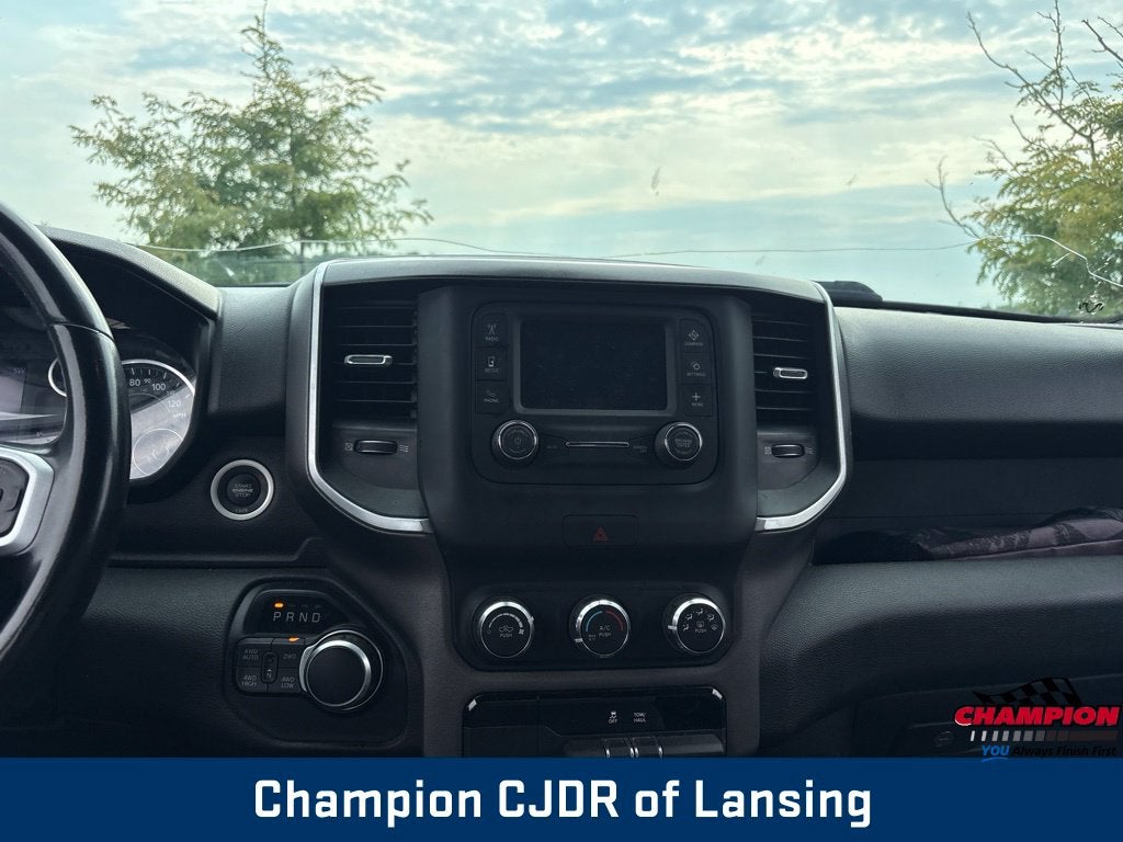 2021 RAM 1500 Big Horn Crew Cab 4x4 5'7' Box