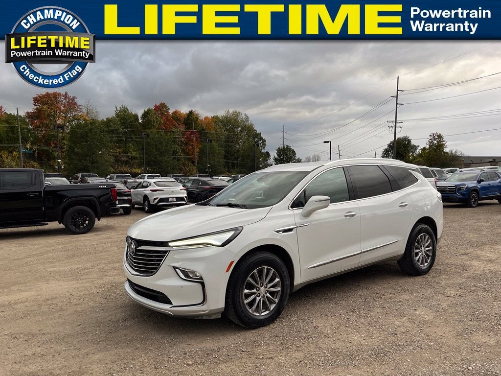 2022 Buick Enclave Essence