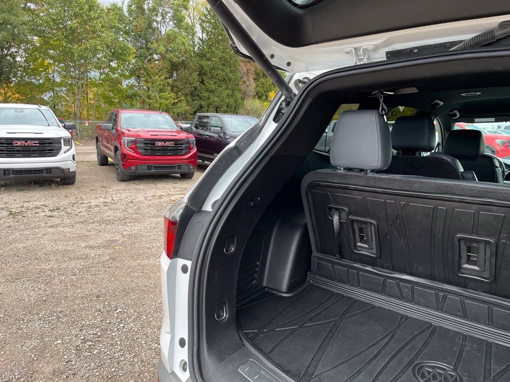 2022 Buick Enclave Essence