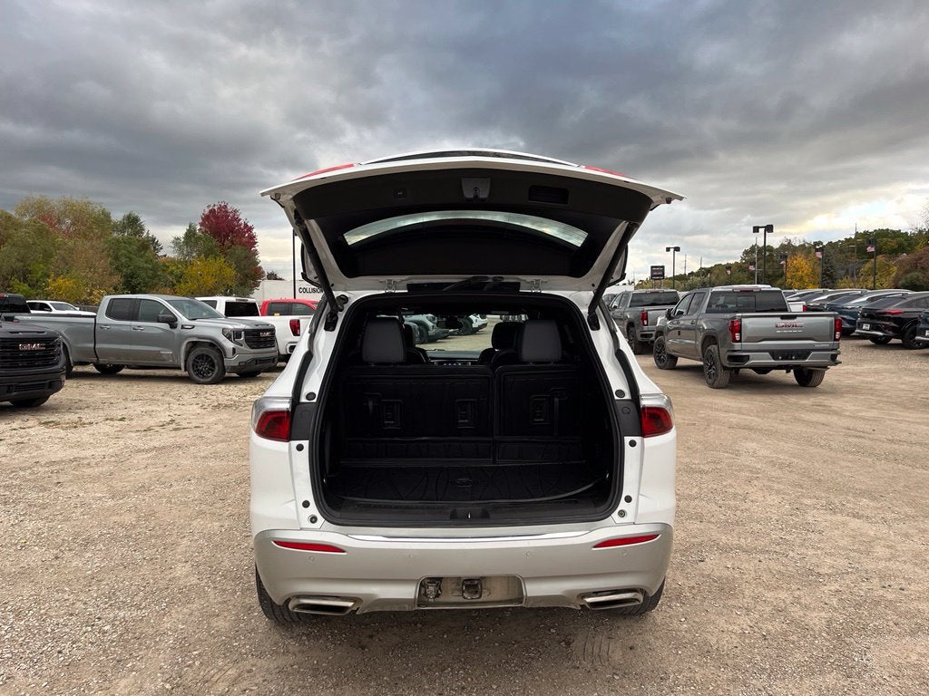 2022 Buick Enclave Essence