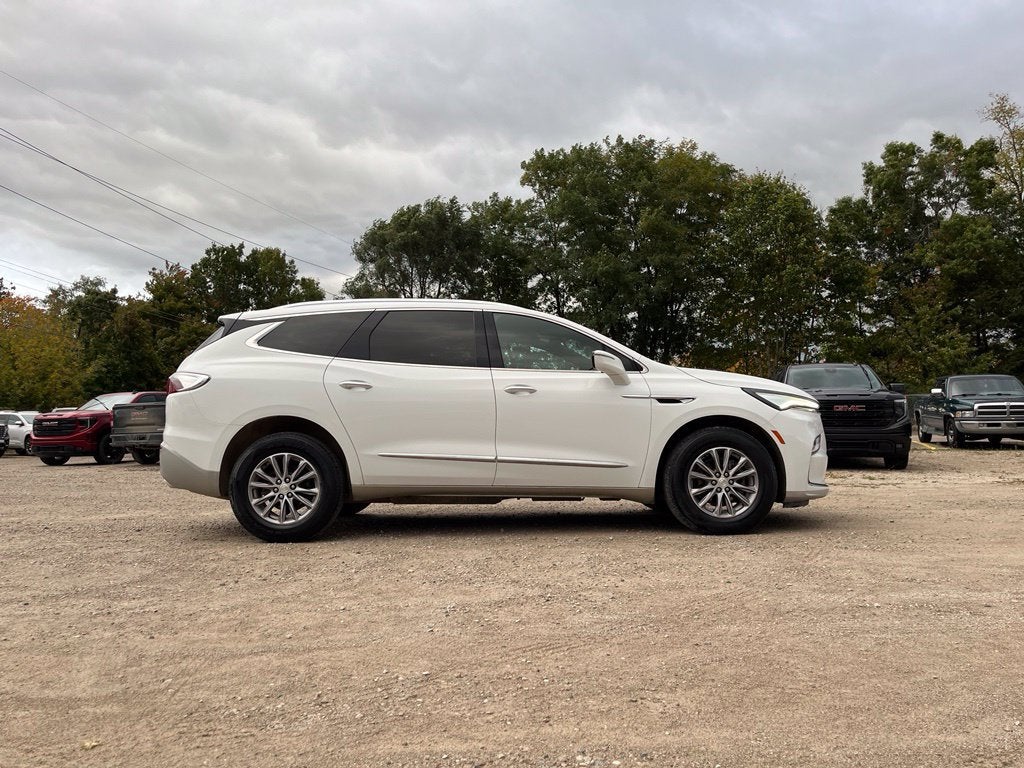 2022 Buick Enclave Essence