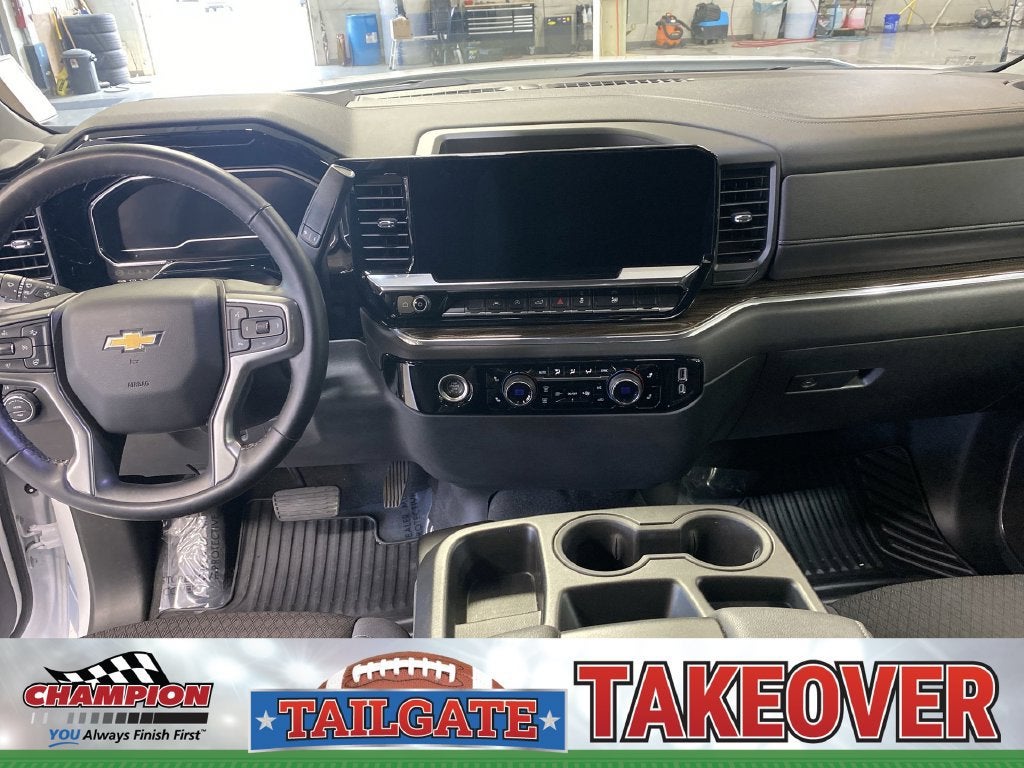 2024 Chevrolet Silverado 1500 LT (2FL)