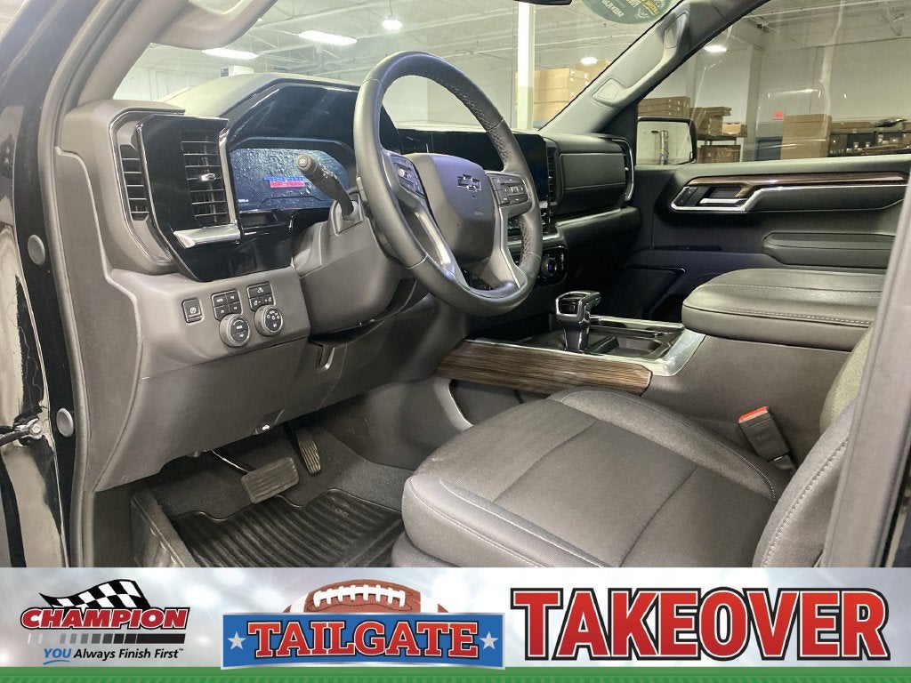 2025 Chevrolet Silverado 1500 LT Trail Boss