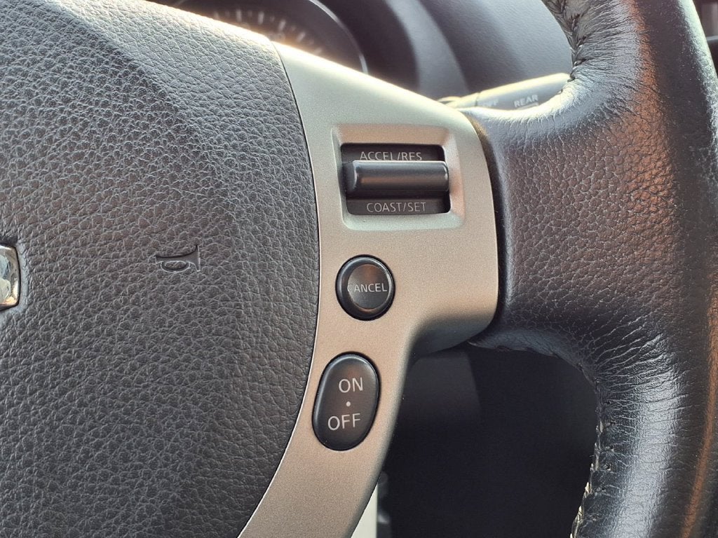 2011 Nissan Rogue SV
